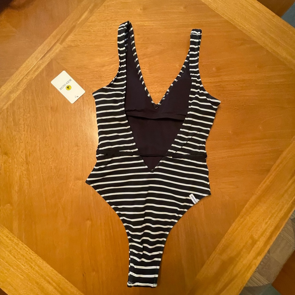 Body Glove One Piece - Picture 5 of 7